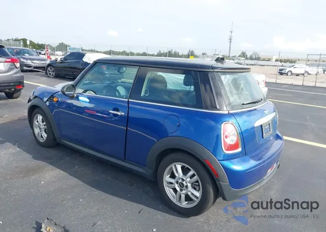 2013 Mini Cooper Cooper из США, поврежденный, VIN WMWSU3C58DT548044